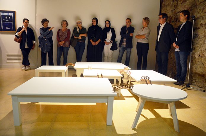La taula, nexe d’artistes en una exposició comissariada per Paulina Muxart