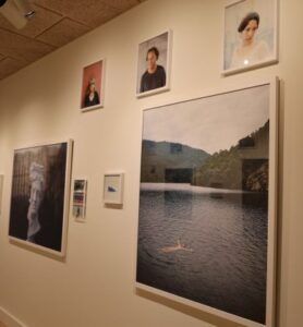 L’art i la paraula es troben al Muxart en una exposició sobre narratives contemporànies